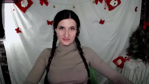 Snapshot of lauradre_ chatting on January 2025 08:43:02 AM Laura online show from January 2025 08:43:02 AM