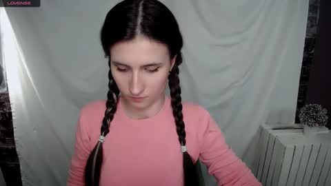 Snapshot of lauradre_ chatting on January 2025 12:18:01 PM Laura online show from January 2025 12:18:01 PM