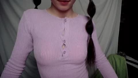 Snapshot of lauradre_ chatting on February 2025 08:48:01 AM Laura online show from February 2025 08:48:01 AM