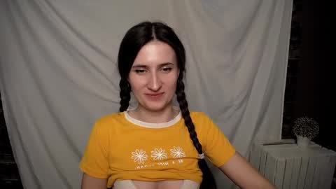 Snapshot of lauradre_ chatting on February 2025 01:08:01 PM Laura online show from February 2025 01:08:01 PM
