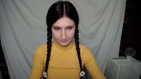 Snapshot of lauradre_ chatting on February 2025 08:43:02 AM Laura online show from February 2025 08:43:02 AM