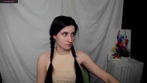Snapshot of lauradre_ chatting on February 2025 12:52:02 PM Laura online show from February 2025 12:52:02 PM