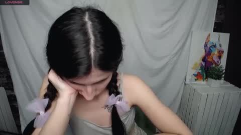 Snapshot of lauradre_ chatting on March 2025 11:28:01 AM Laura online show from March 2025 11:28:01 AM
