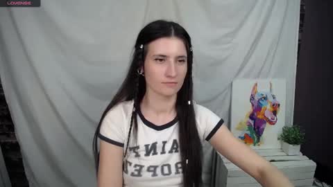 Snapshot of lauradre_ chatting on March 2025 12:42:02 PM Laura online show from March 2025 12:42:02 PM
