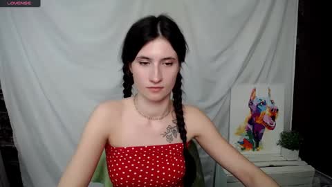 Snapshot of lauradre_ chatting on March 2025 11:42:02 AM Laura online show from March 2025 11:42:02 AM