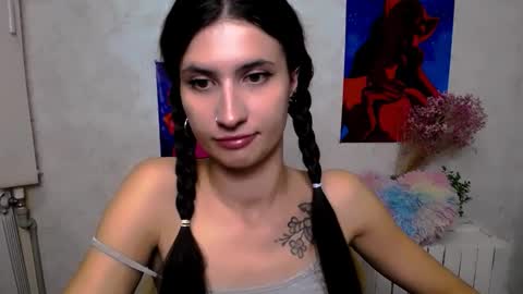 Snapshot of lauradre_ chatting on September 2025 08:46:02 AM Laura online show from September 2025 08:46:02 AM