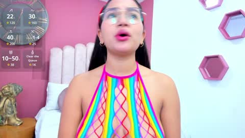 Laura Glowing online show from December 2024 03:13:02 AM