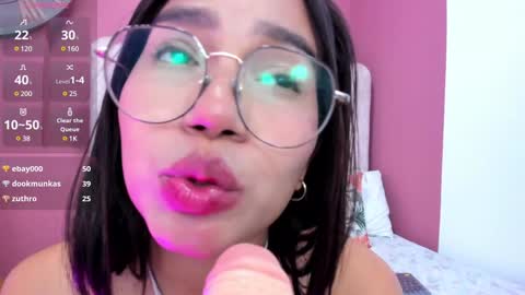 Laura Glowing online show from December 2024 05:43:02 PM