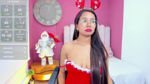 Laura Glowing online show from December 2024 12:46:02 PM