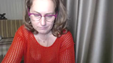 Lauraoven1 online show from December 2024 03:30:02 PM
