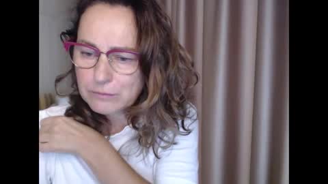 Lauraoven1 online show from October 2025 07:40:02 AM