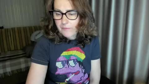 Lauraoven1 online show from May 2026 06:38:02 PM