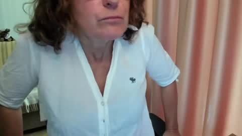 Lauraoven1 online show from July 2026 07:07:01 AM