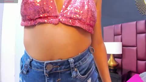 Snapshot of lauraroot chatting on March 2026 08:04:01 PM lauraroot online show from March 2026 08:04:01 PM