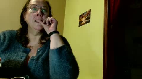 Snapshot of laureanne50 chatting on December 2024 09:06:01 PM laureanne online show from December 2024 09:06:01 PM