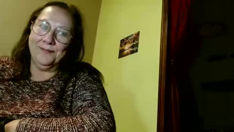 Snapshot of laureanne50 chatting on December 2024 09:11:01 PM laureanne online show from December 2024 09:11:01 PM