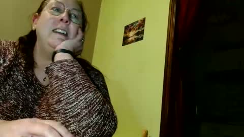 Snapshot of laureanne50 chatting on March 2025 08:21:01 PM laureanne online show from March 2025 08:21:01 PM