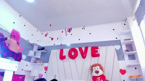 Laurem online show from March 2025 01:29:01 PM