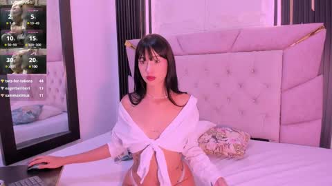 Laurem online show from March 2025 07:32:02 PM