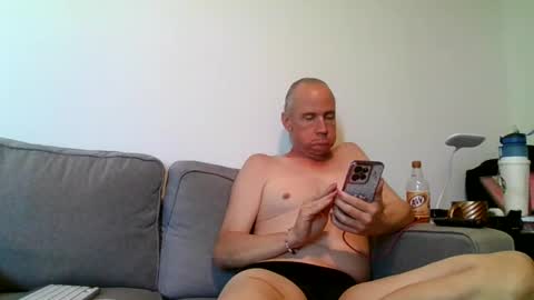 lauren1973ts online show from September 2025 07:05:01 PM