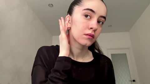 laurenadupuy online show from July 2026 01:15:02 PM