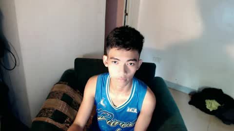laurence_cuttieguyhere online show from June 2026 06:23:02 AM