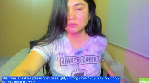 Snapshot of laurengirls1 chatting on December 2024 10:43:02 PM onlyfan laureng7 - 7 laureng2 online show from December 2024 10:43:02 PM