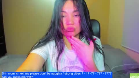 Snapshot of laurengirls1 chatting on January 2025 08:11:02 PM onlyfan laureng7 - 7 laureng2 online show from January 2025 08:11:02 PM