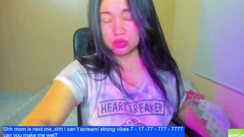 Snapshot of laurengirls1 chatting on January 2025 06:16:01 AM onlyfan laureng7 - 7 laureng2 online show from January 2025 06:16:01 AM