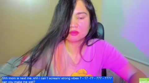 Snapshot of laurengirls1 chatting on February 2025 02:58:01 AM onlyfan laureng7 - 7 laureng2 online show from February 2025 02:58:01 AM
