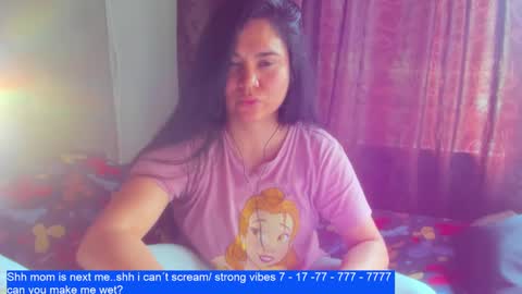 Snapshot of laurengirls1 chatting on March 2025 05:07:01 PM onlyfan laureng7 - 7 laureng2 online show from March 2025 05:07:01 PM
