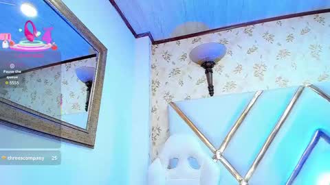 Lauren Hu online show from February 2025 12:17:02 PM