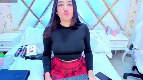 Lauren Hu online show from March 2025 03:59:02 AM