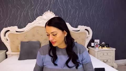 Laura online show from December 2025 08:08:02 AM