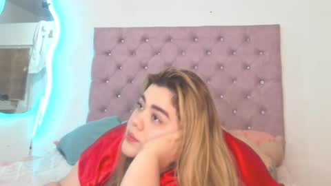 laurenlaine online show from October 2025 04:18:01 PM