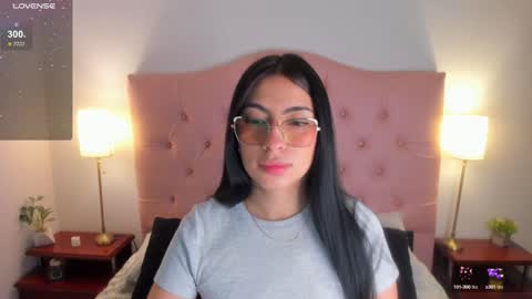 laurenn_smitth online show from December 2024 12:29:02 PM