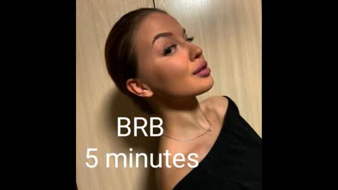 laurennhill online show from September 2025 12:32:01 AM