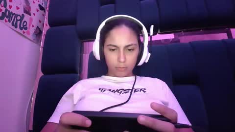 Laurent online show from December 2024 06:41:01 AM