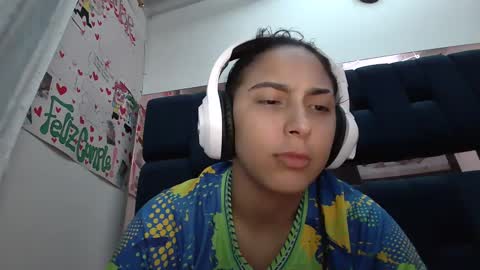 Laurent online show from December 2024 05:40:02 AM