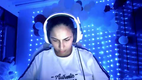 Laurent online show from December 2024 01:34:01 AM