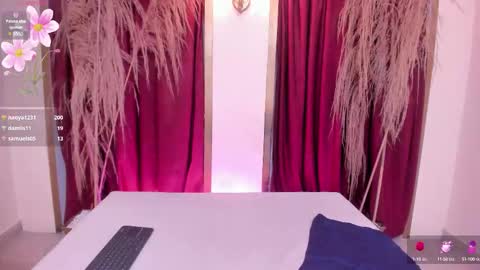 Snapshot of laurent_scott_ chatting on September 2025 12:06:01 PM laurent_scott_ online show from September 2025 12:06:01 PM