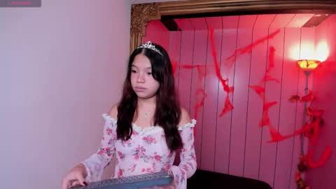 Snapshot of laurent_scott_ chatting on October 2025 12:07:02 PM laurent_scott_ online show from October 2025 12:07:02 PM