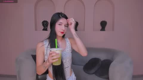 Snapshot of laurentconnor chatting on September 2025 03:32:01 AM Lau online show from September 2025 03:32:01 AM