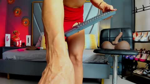 LAUREN My schedule 1400 - 2200 GMT -5 online show from December 2024 01:55:02 AM