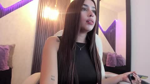 Lau online show from February 2025 06:42:01 PM