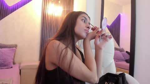 Lau online show from March 2025 03:42:02 PM