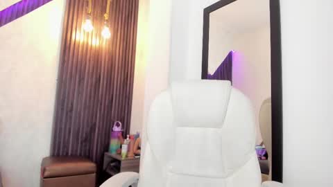 Lau online show from October 2025 03:42:01 PM