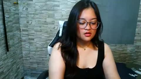 Snapshot of laurine_sexy21 chatting on September 2025 12:48:01 PM laurine_sexy21 online show from September 2025 12:48:01 PM