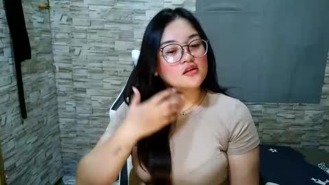 Snapshot of laurine_sexy21 chatting on September 2025 12:49:01 PM laurine_sexy21 online show from September 2025 12:49:01 PM