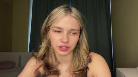 Bella online show from April 2026 11:26:02 AM